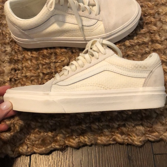 Vans - Picture 2 of 5